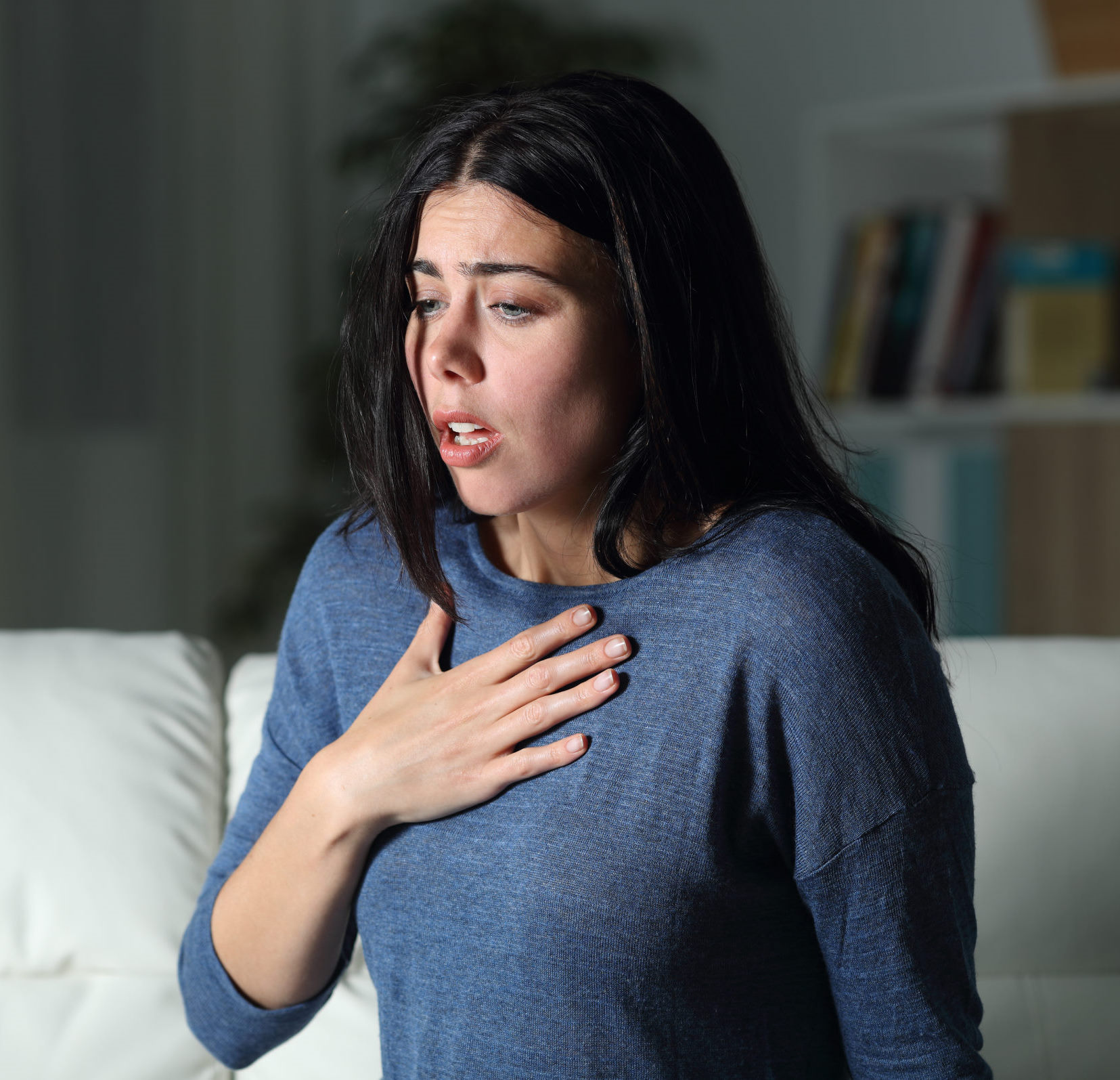 Femme angoissée pour illustrer Stop Crise d'Angoisse